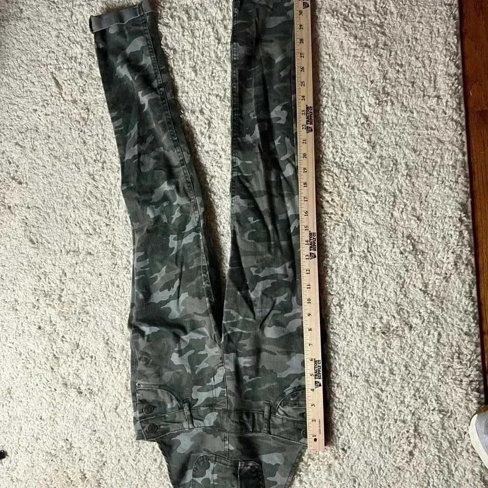 GIRLS JUSTICE CAMO OVERALLS SIZE 10 EUC
